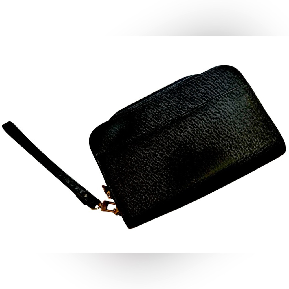 ❌SOLD❌ Louis Vuitton Taiga Baikal Wristlet - Picture 2 of 9